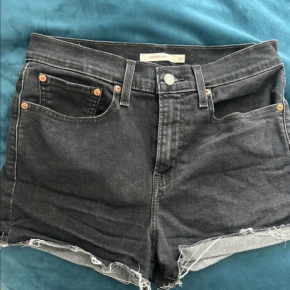 Levi's Black Jean Shorts Distressed high rise mom style